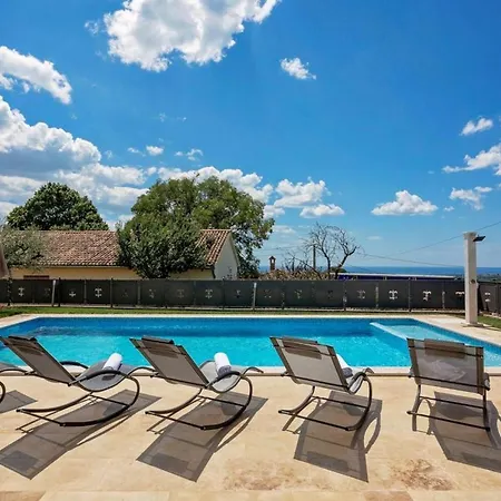 別荘 Ginocchetti Kaštelir