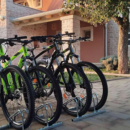 Ferienhaus Ginocchetti Kaštelir
